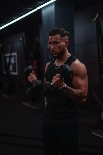 Alexandre, coach renforcement musculaire à domicile, Île-de-France